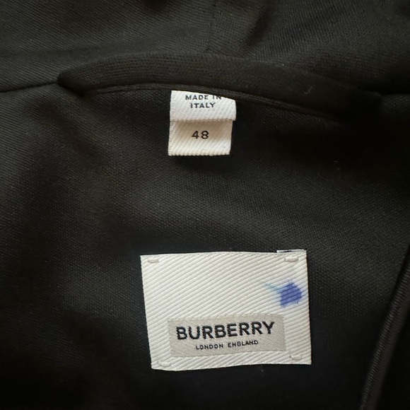 Burberry jacket / coat white men’s size 48 equal to about a medium us men’s. - Picture 6 of 10